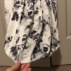 H&M Floral Sleeveless Blouse